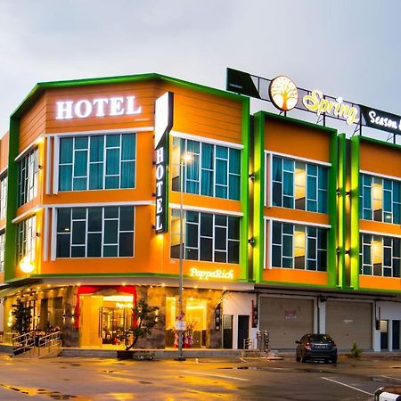 Spring Season Hotel Muar Exterior foto