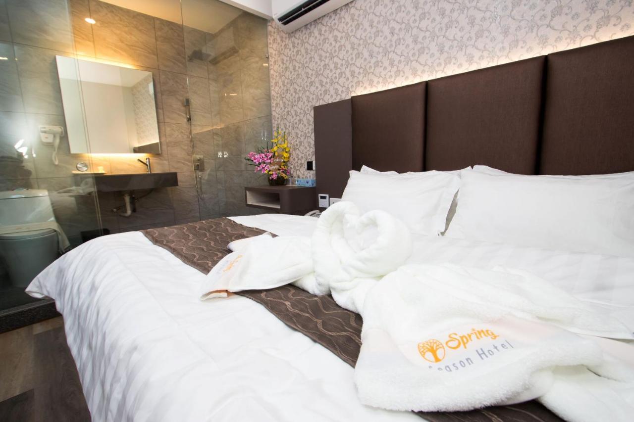 Spring Season Hotel Muar Exterior foto